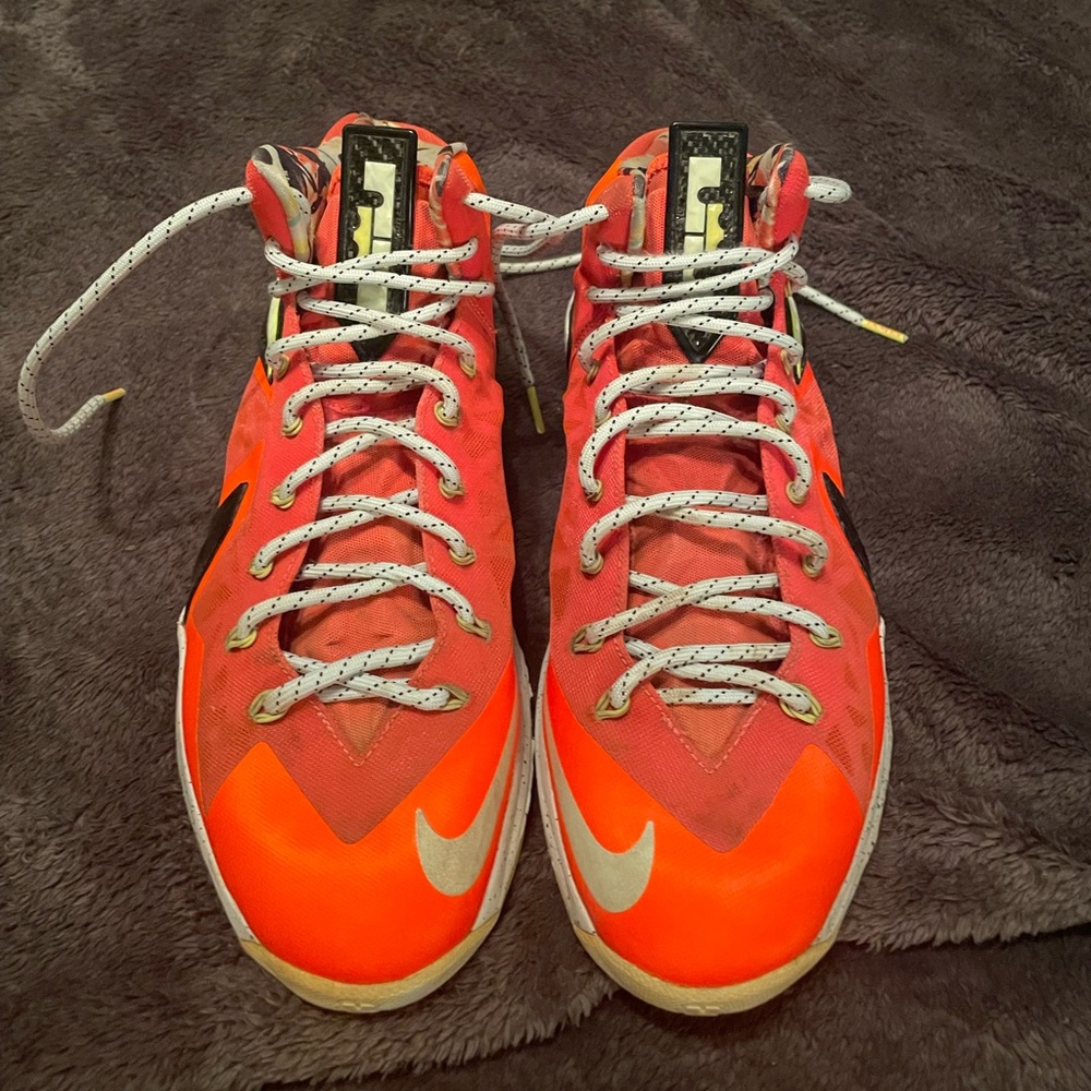 NIKE LEBRON 10 PS Elite bright crimson size 10.5